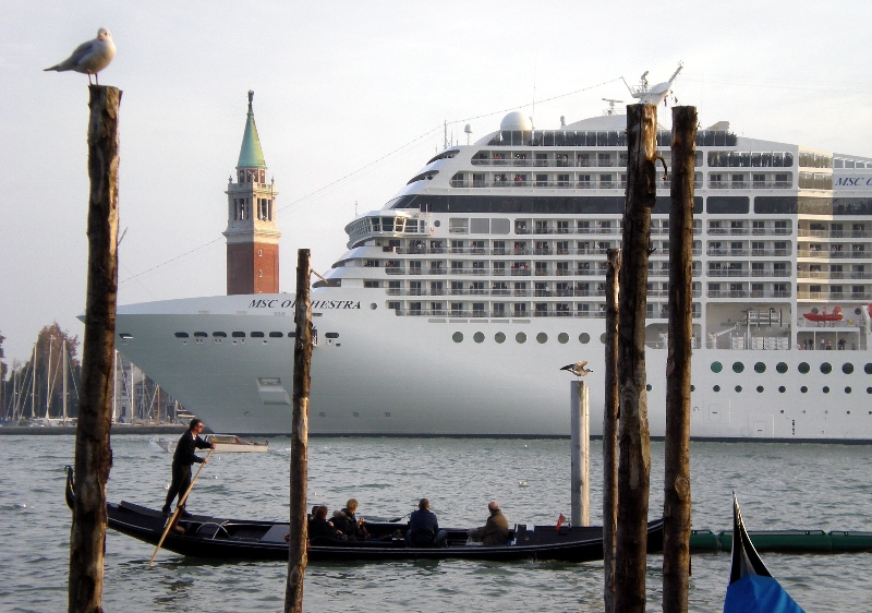 Teorema venezia documentario