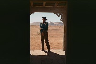 john-wayne-in-una-scena-di-sentieri-selvaggi-46216