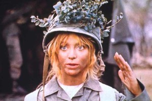 Goldie Hawn - Soldato Giulia agli ordini