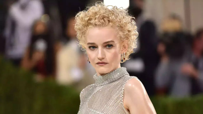 Julia Garner